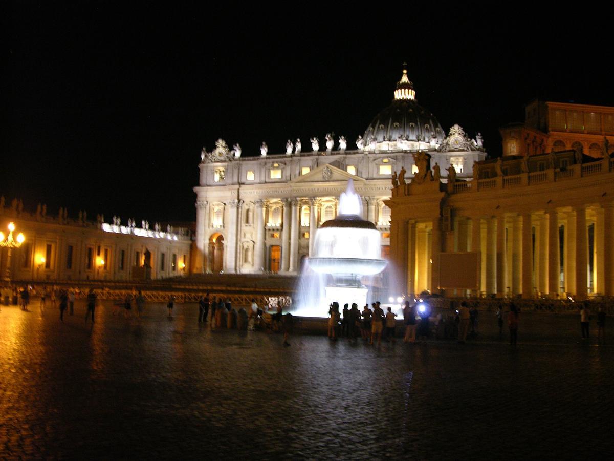 Lilli Vatican White Domus Róma Kültér fotó